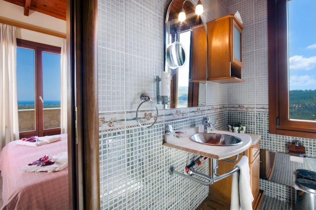 Villa Katerina With Eco Heated Pool Spiliá Esterno foto